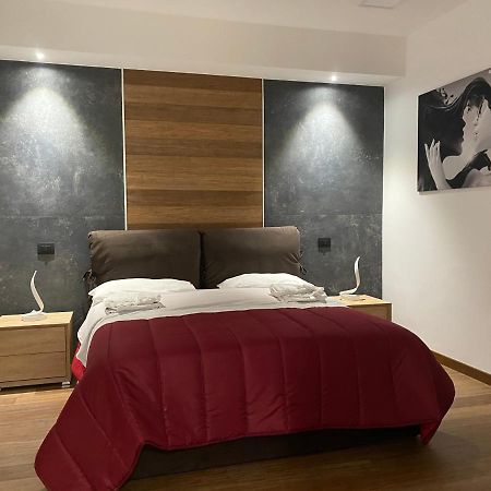 Eutuxia Apartment Taranto Exterior photo